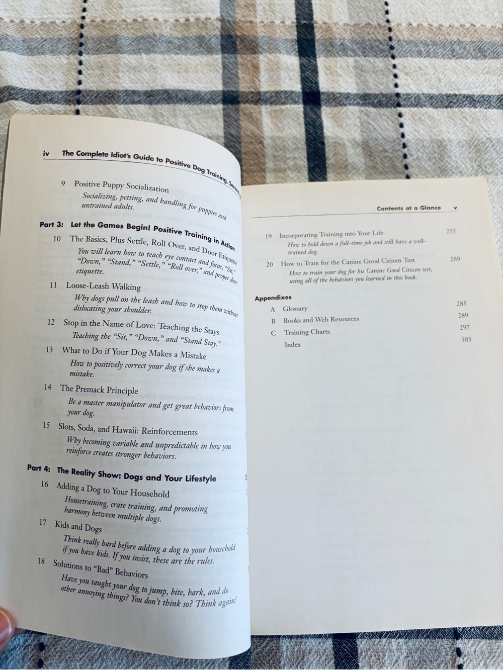 The Complete Idiots Guide to Positive Dog Training 2nd Edition 2005 Softcover - Picture 6 of 10